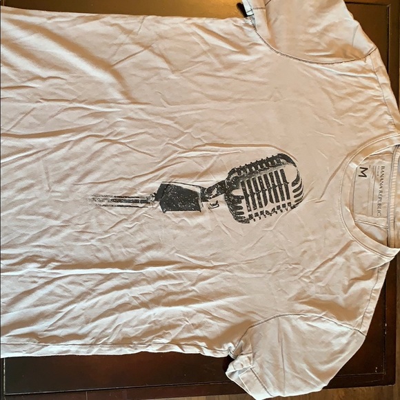 Banana Republic Men’s Vintage Tee